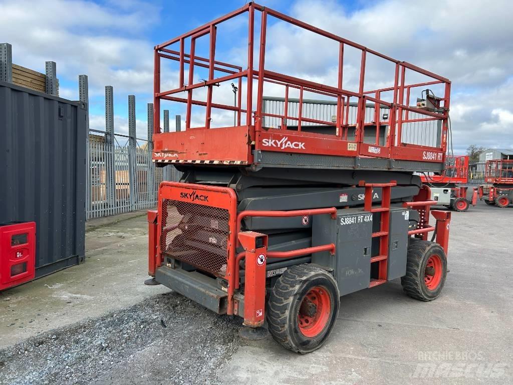 SkyJack SJ 8841 RT Škaraste platforme