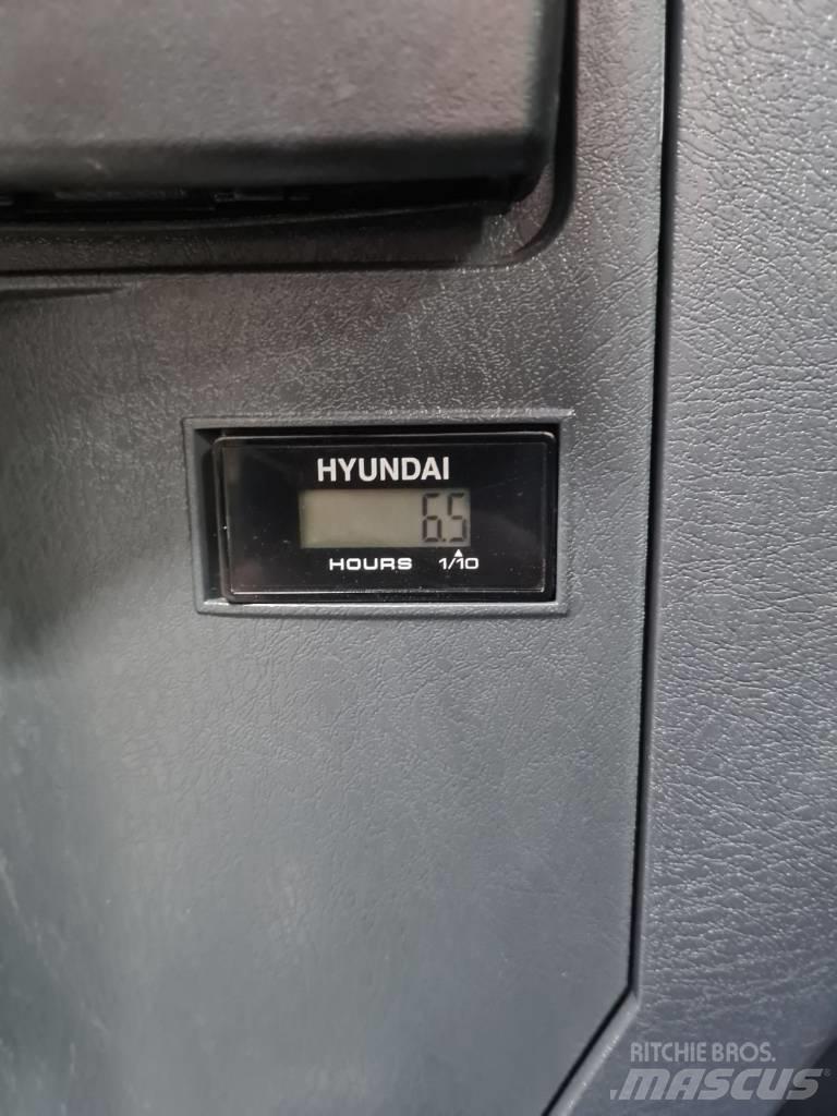 Hyundai R60CR-9A Mini bageri <7t