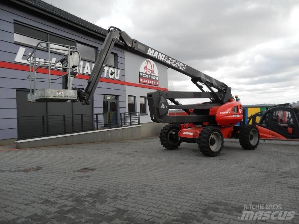 Manitou 200 ATJ Teleskopske samohodne platforme
