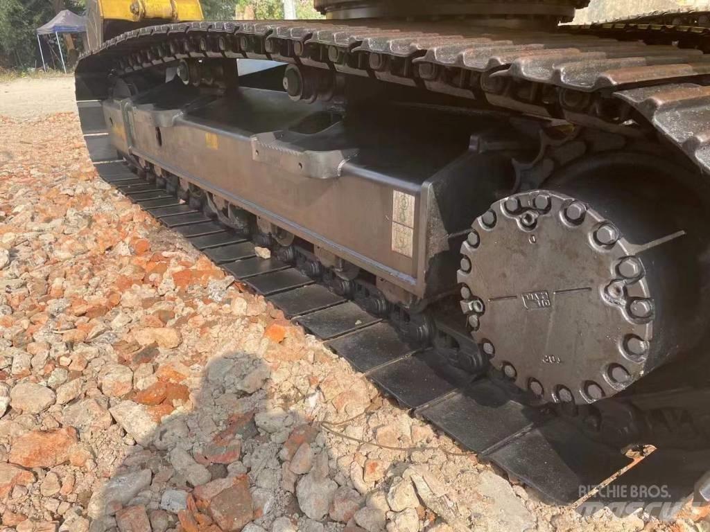 Komatsu PC 200 Bageri gusjeničari