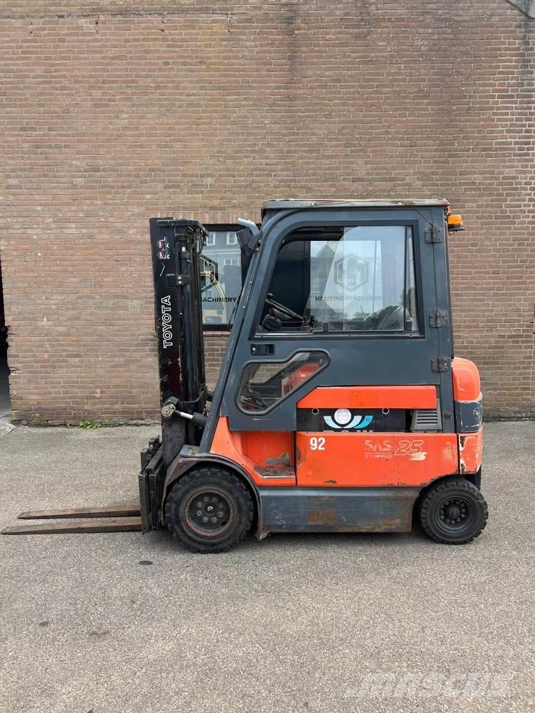 Toyota 7FBMF25 Električni viličari