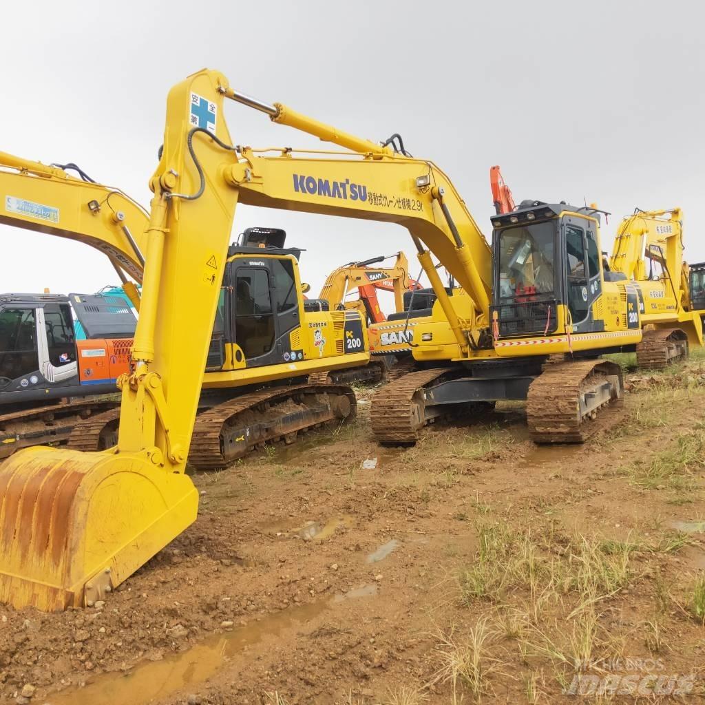 Komatsu PC200-8 Bageri gusjeničari