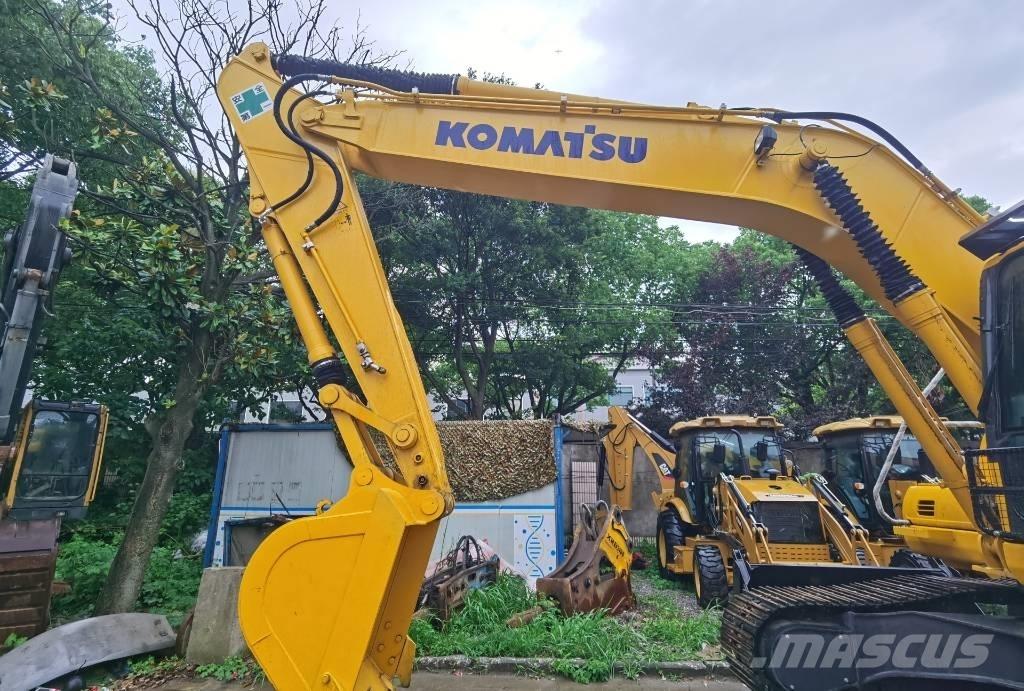 Komatsu PC220-7 Bageri gusjeničari