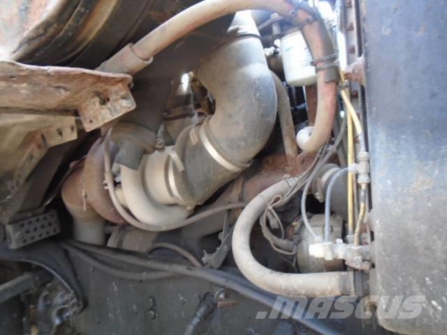 Ford LTL 9000 Sniježne daske i  plugovi
