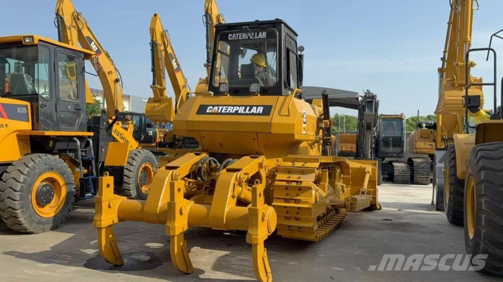 CAT D 6 G Buldožeri gusjeničari