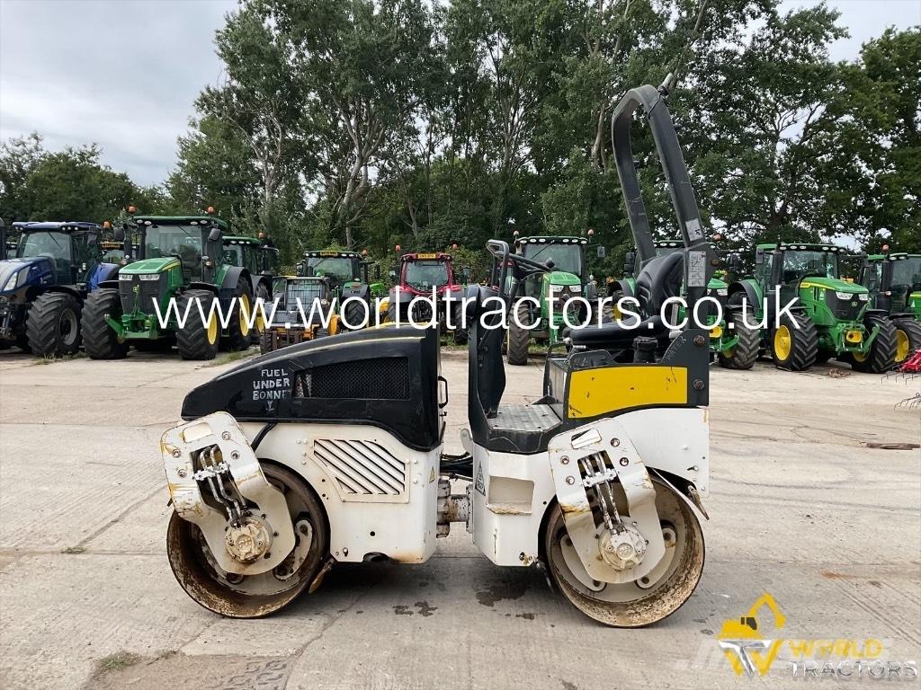 Bomag BW 120 AD-4 Valjci sa dvojnim bubnjem