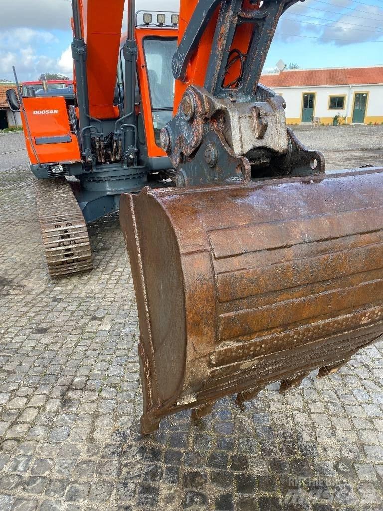 Doosan DX 220 NLC Bageri gusjeničari