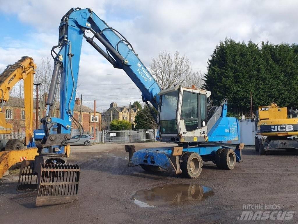 Fuchs MHL 320 Bageri za manipuliranje materijalom / otpadom