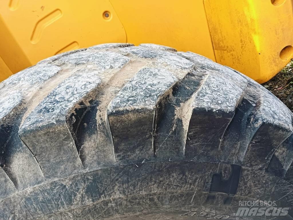 JCB 550-80 Poljoprivredni teleskopski utovarivači