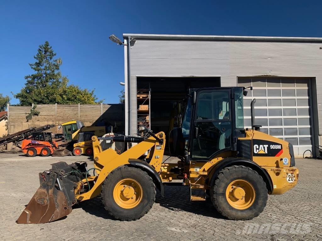 CAT 908M Utovarivači na kotačima
