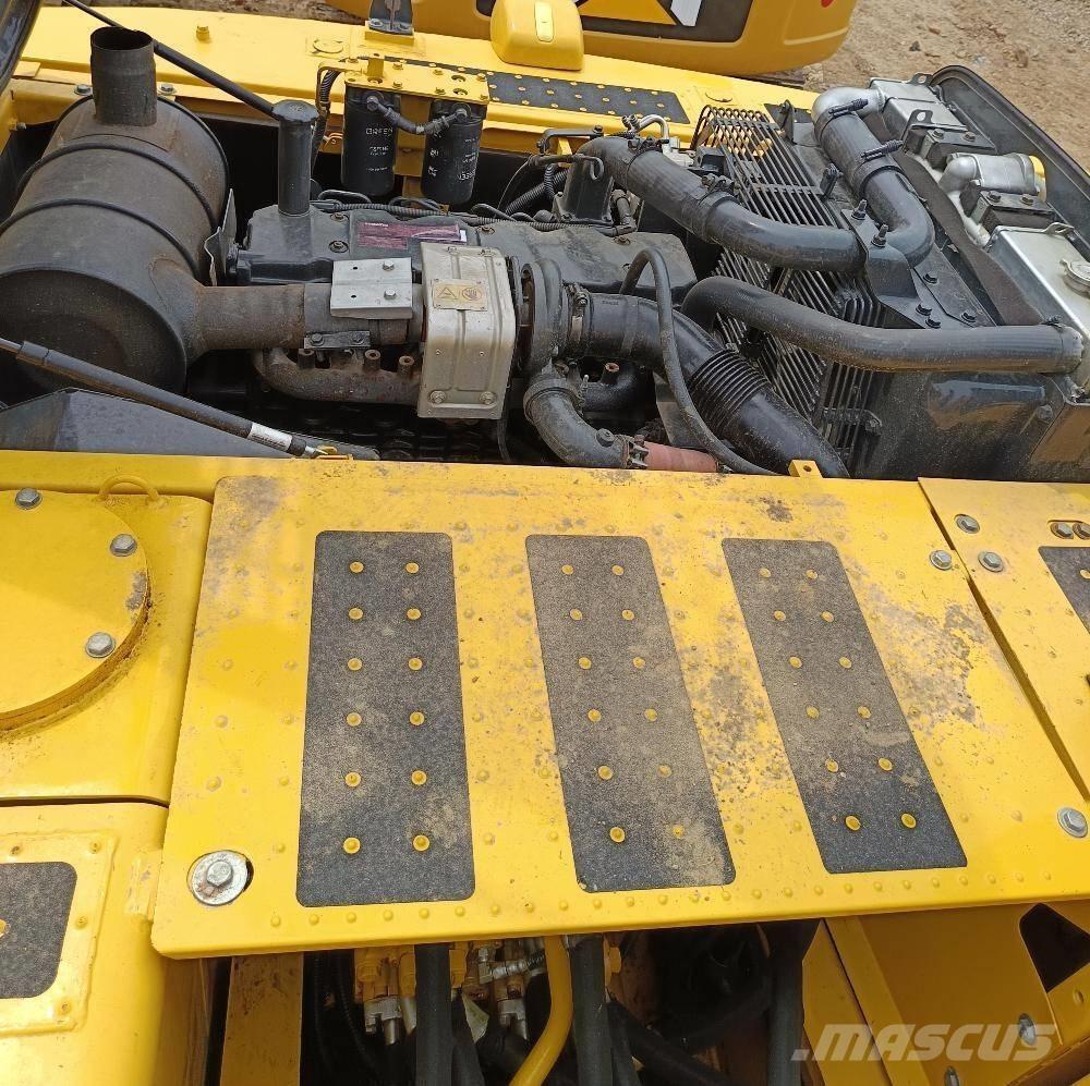 Komatsu PC 210 Bageri gusjeničari