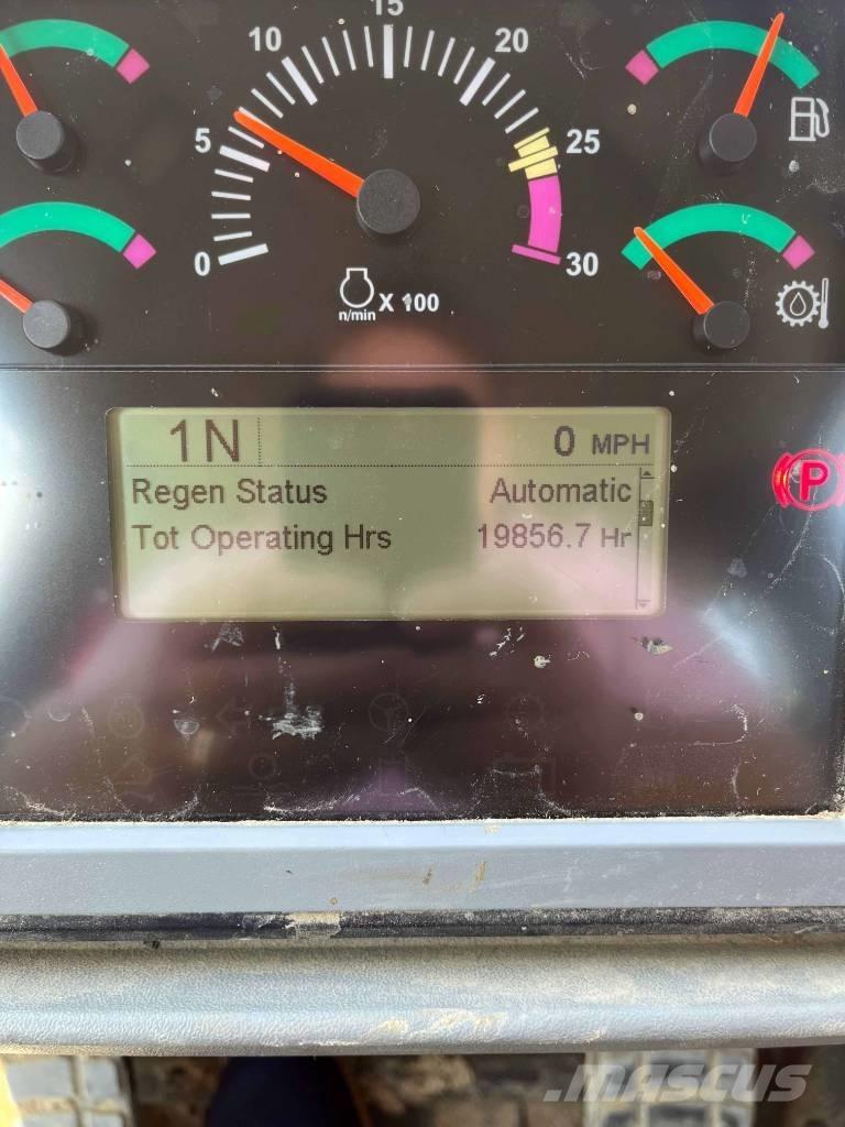 CAT 966 K Utovarivači na kotačima