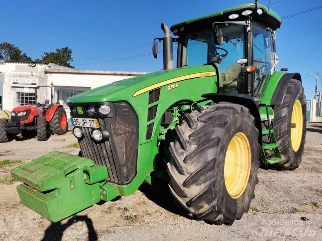 John Deere 8295 R Traktori