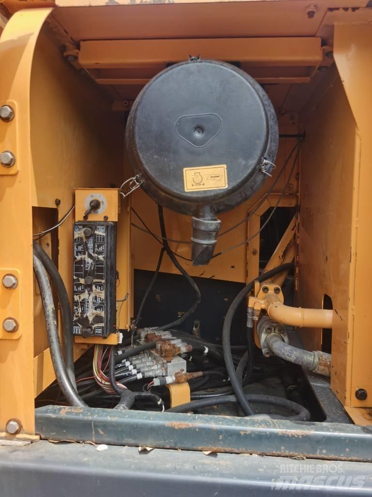 Hyundai R305LC-9T Bageri gusjeničari