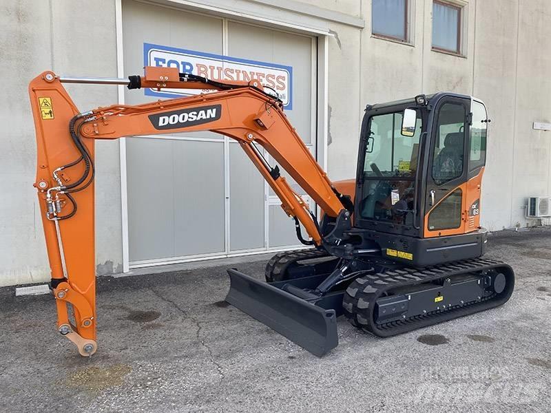 Doosan DX 63-3 Mini bageri <7t