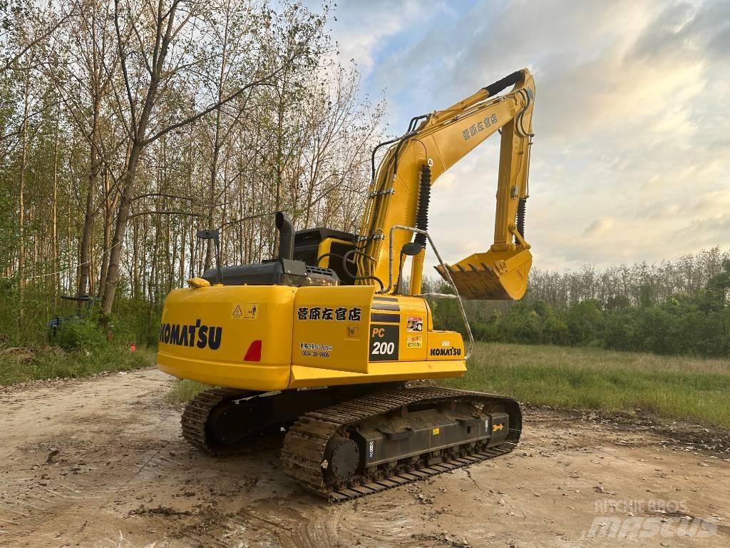 Komatsu pc200-8 Bageri gusjeničari