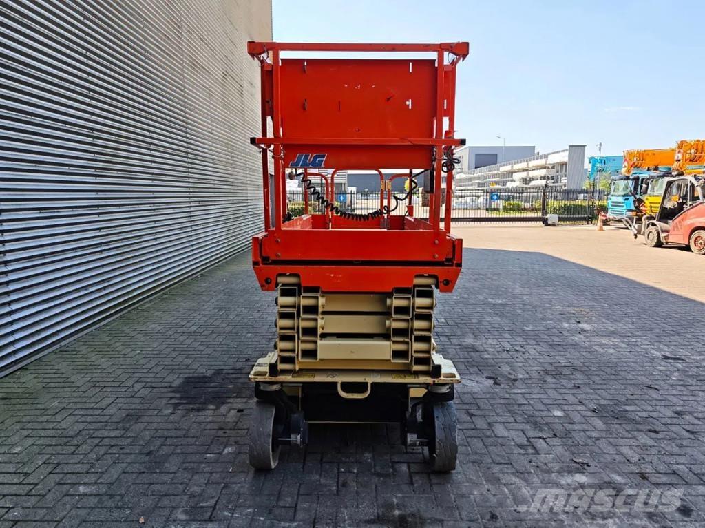 JLG 3246 ES Škaraste platforme