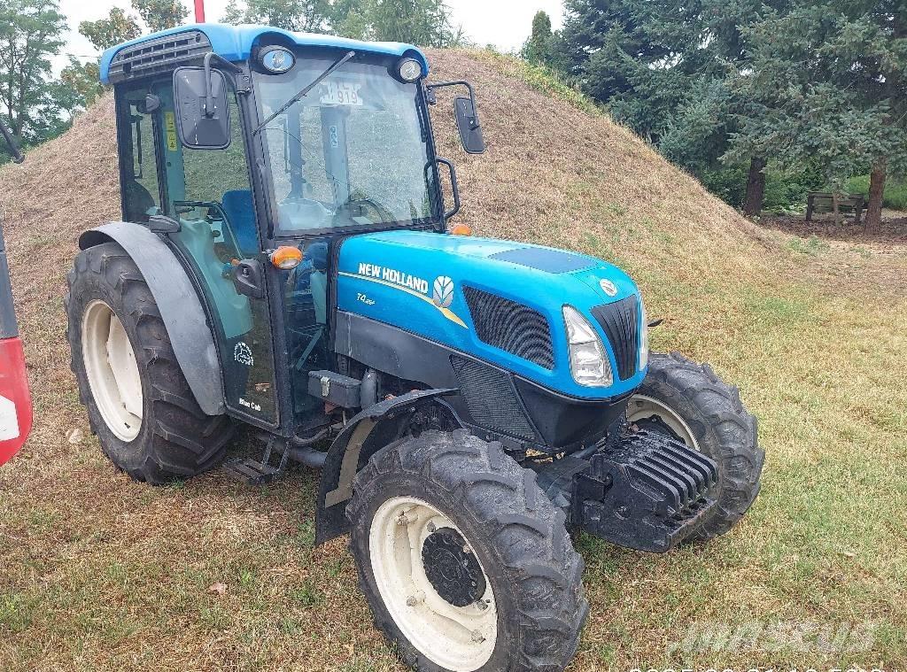 New Holland T4.85F Traktori
