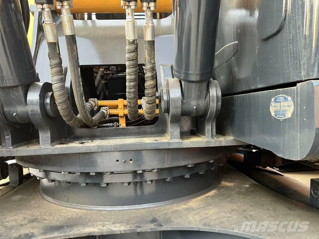 Hyundai 305 LC-9T Bageri gusjeničari