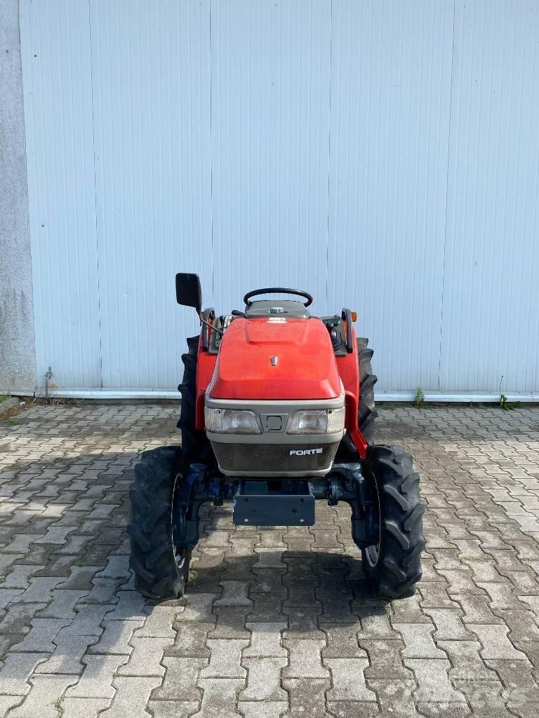 Yanmar F220 Kompaktni (mali) traktori