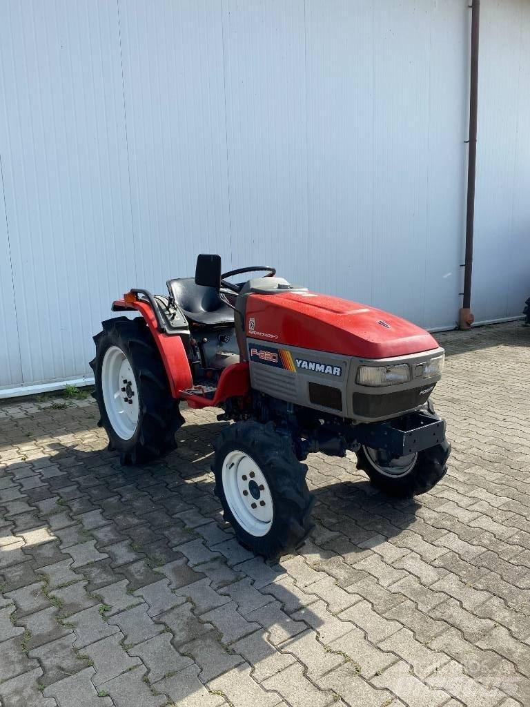 Yanmar F220 Kompaktni (mali) traktori