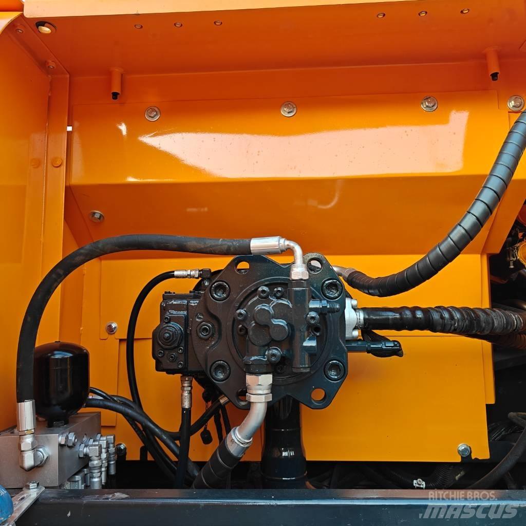 Hyundai 305-9T Bageri gusjeničari