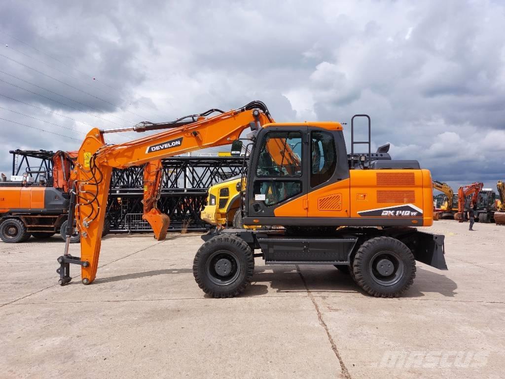 Develon DX 140 W-7 Bageri na kotačima