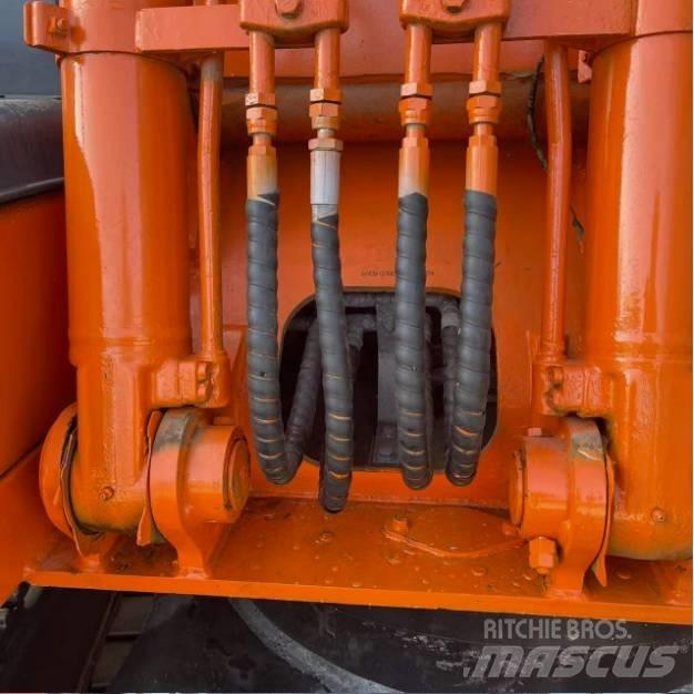 Hitachi ZX120 Bageri gusjeničari