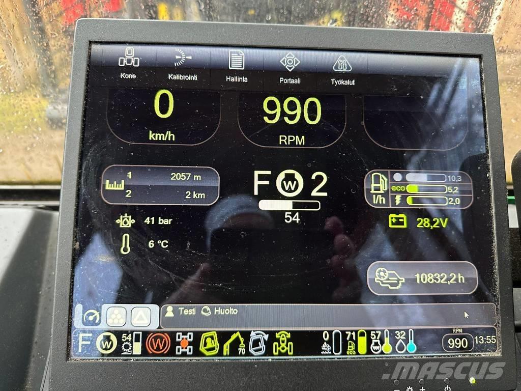 Komatsu 845 Forvarderi