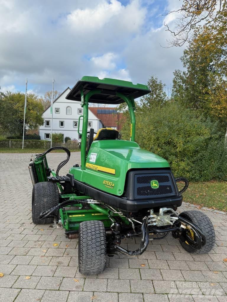John Deere 8700 A Kosilice za otvoren prostor