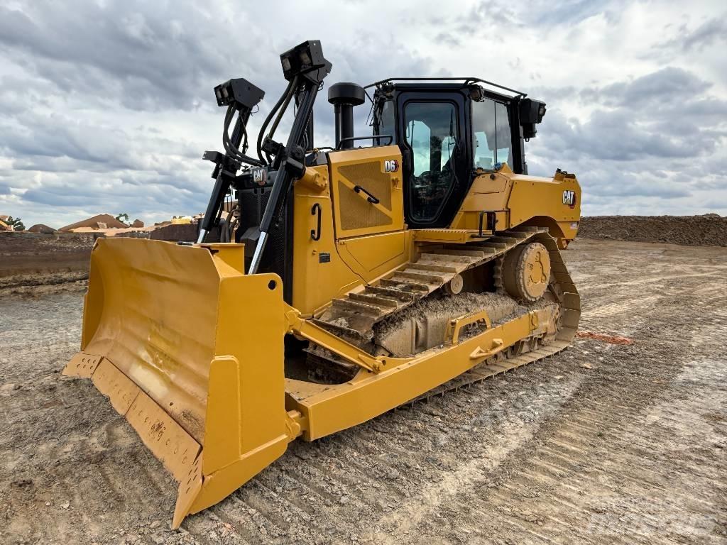CAT D 6 Buldožeri gusjeničari