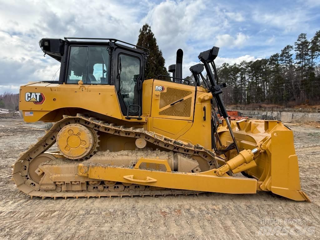 CAT D 6 Buldožeri gusjeničari