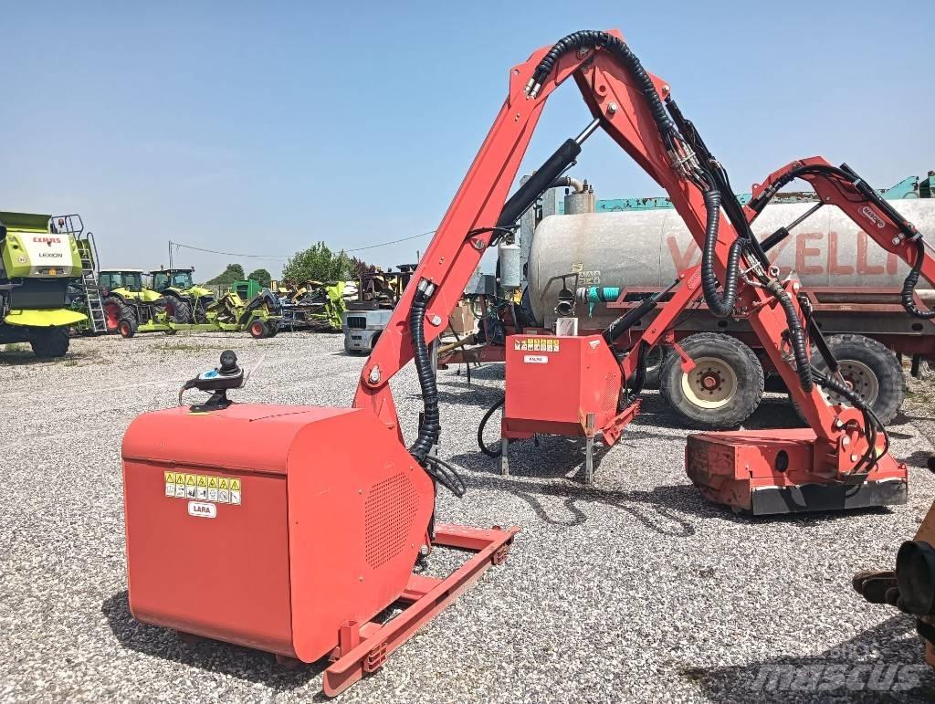 Maschio LARA 850 T Kombajni za stočnu hranu