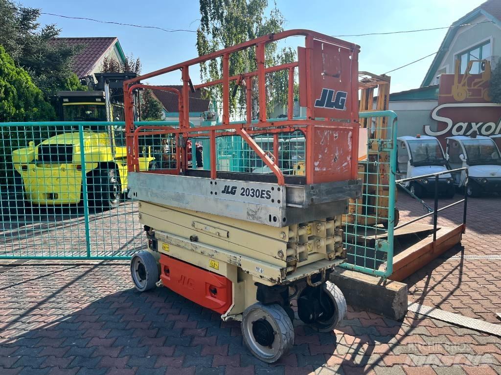 JLG 2030ES     V-3450 Vertikalne radne podizne platforme