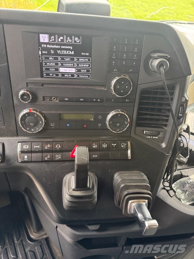 Mercedes-Benz 2653 L Kamioni sa kranom