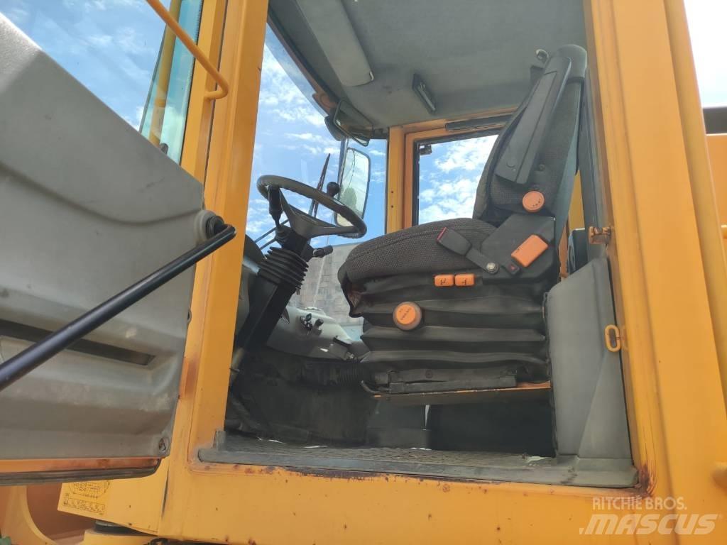 Volvo L 90 E Utovarivači na kotačima