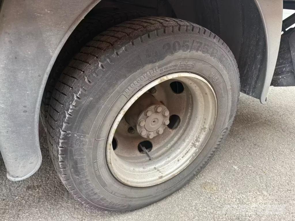 Mercedes-Benz 816 Sanduk kamioni