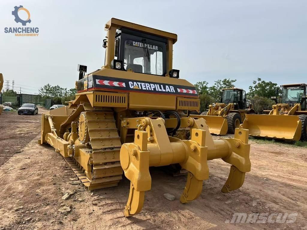 CAT D 8 R Buldožeri gusjeničari