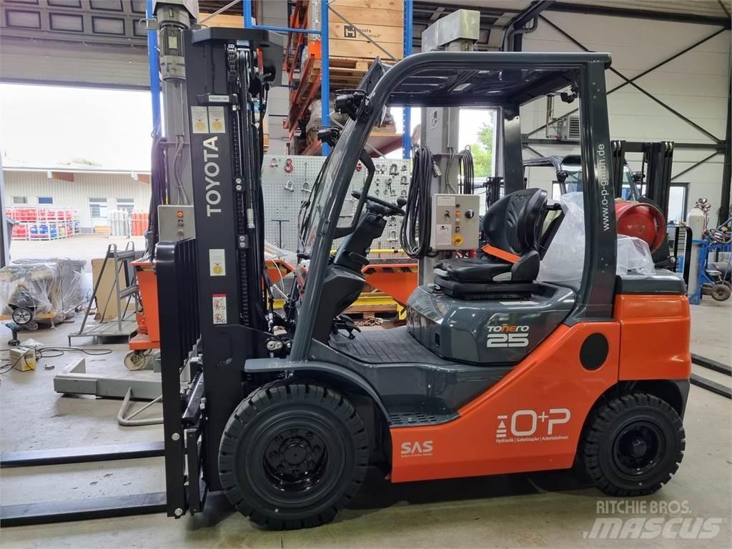 Toyota 02-8FGF25 Plinski viličari