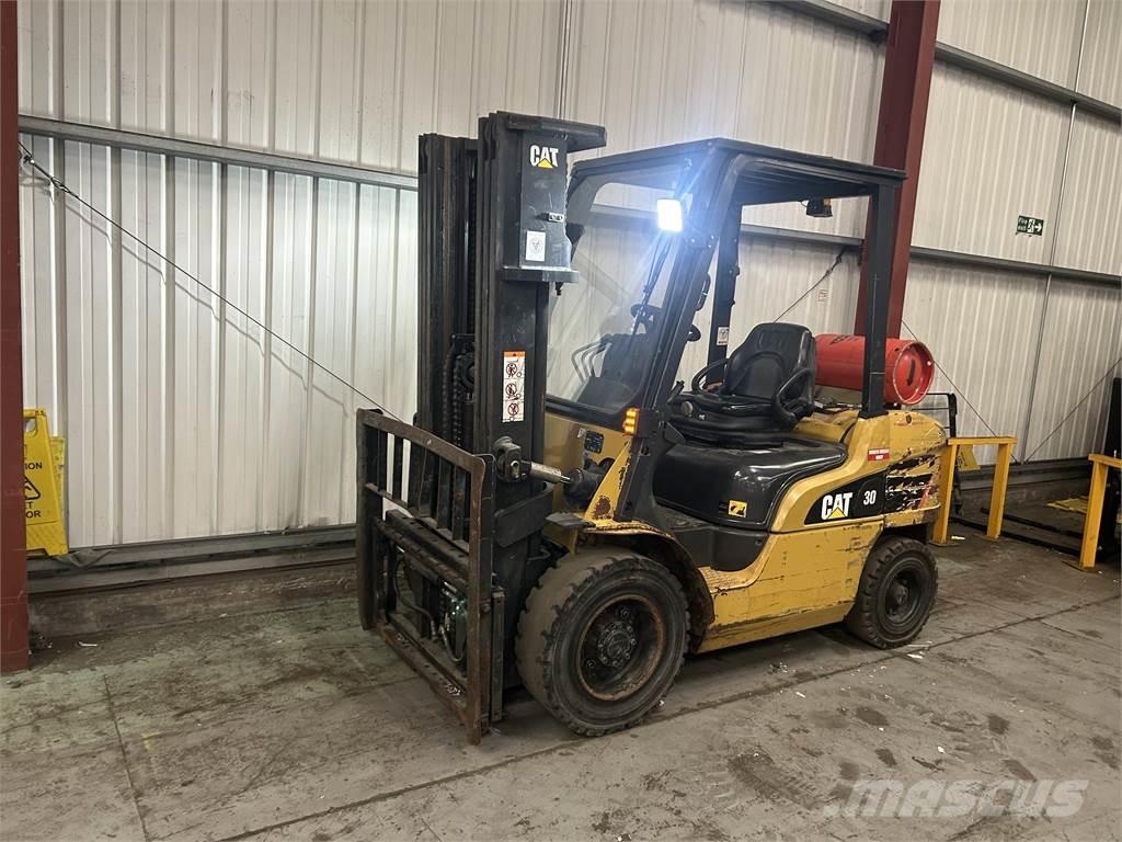 CAT GP30NT Plinski viličari