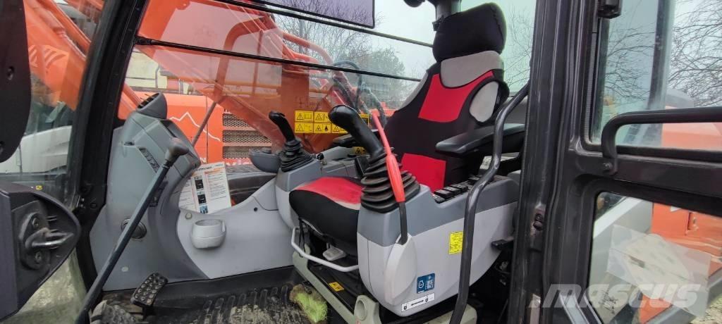 Hitachi ZX210LC-5 Bageri gusjeničari