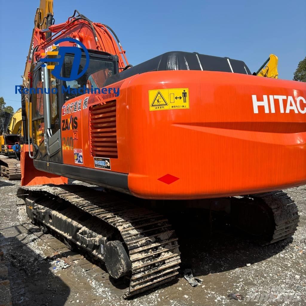 Hitachi ZX 240-3 Bageri gusjeničari