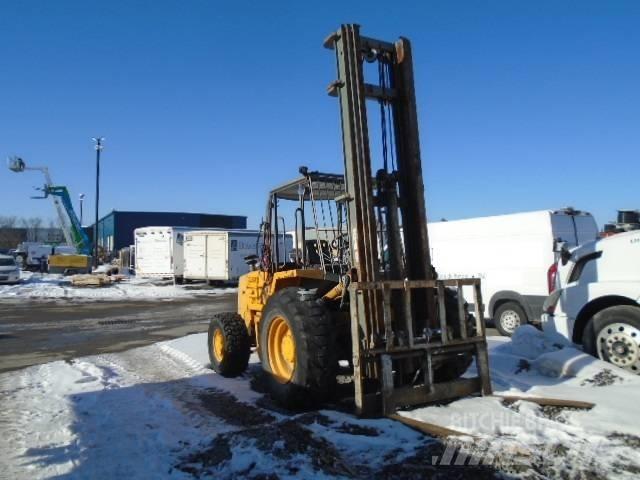 JCB 940 Terenski viličar