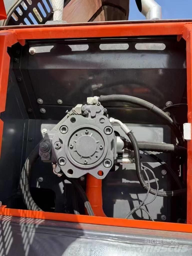 Doosan DX300LC-9C Bageri gusjeničari