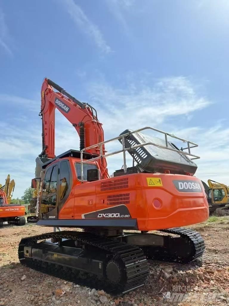 Doosan DX300LC-9C Bageri gusjeničari