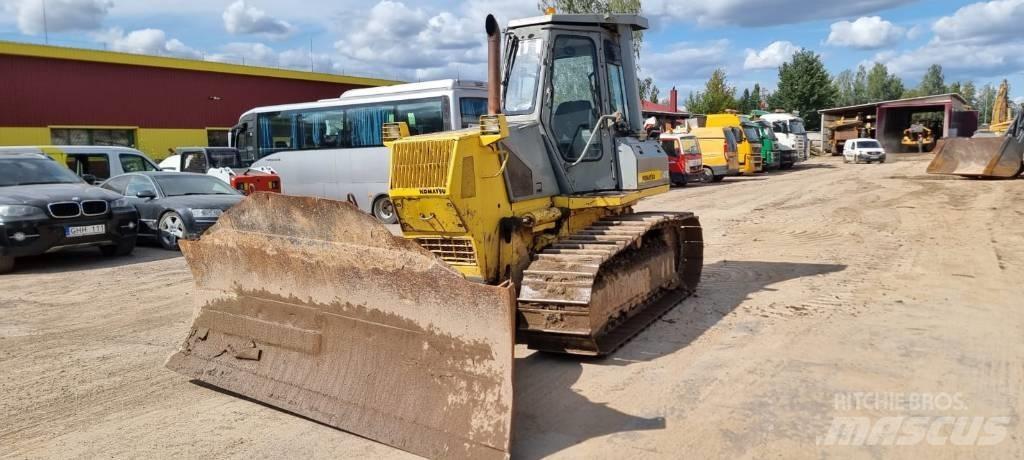 Komatsu D 41 E-6 Buldožeri gusjeničari