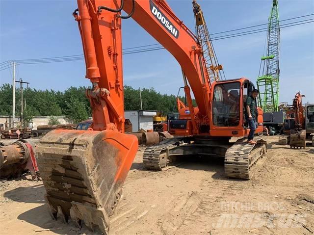 Doosan DX 300 LC Bageri gusjeničari