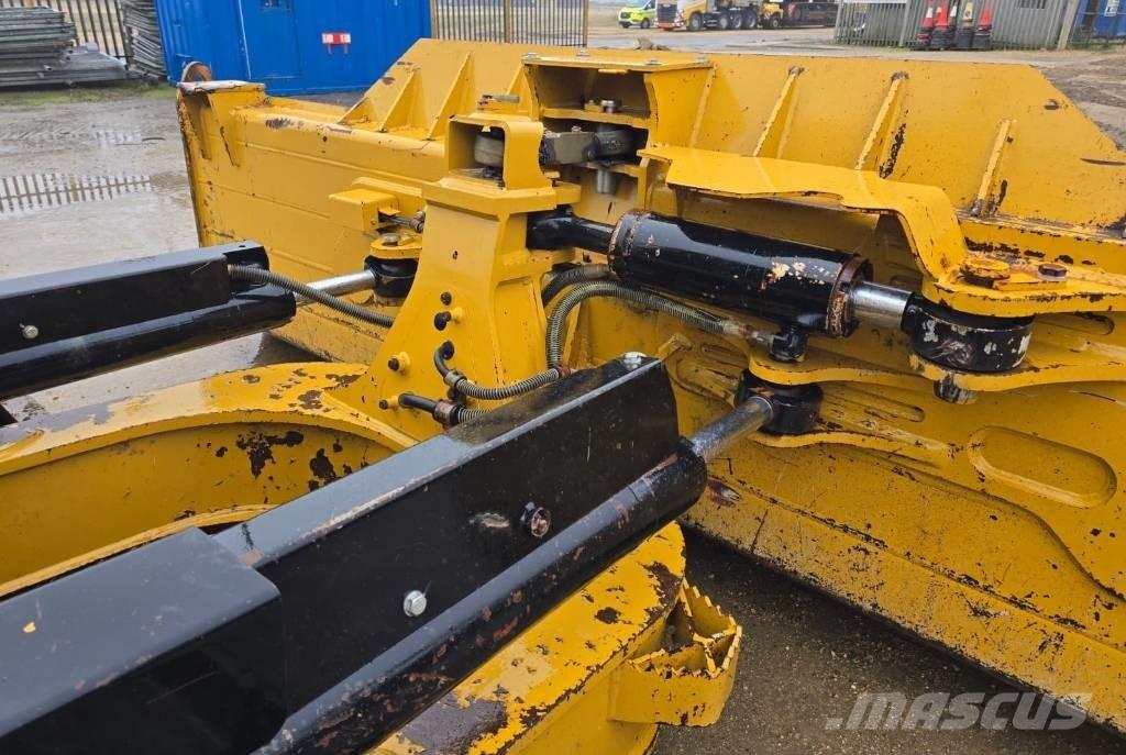 CAT D 6 N LGP Buldožeri gusjeničari