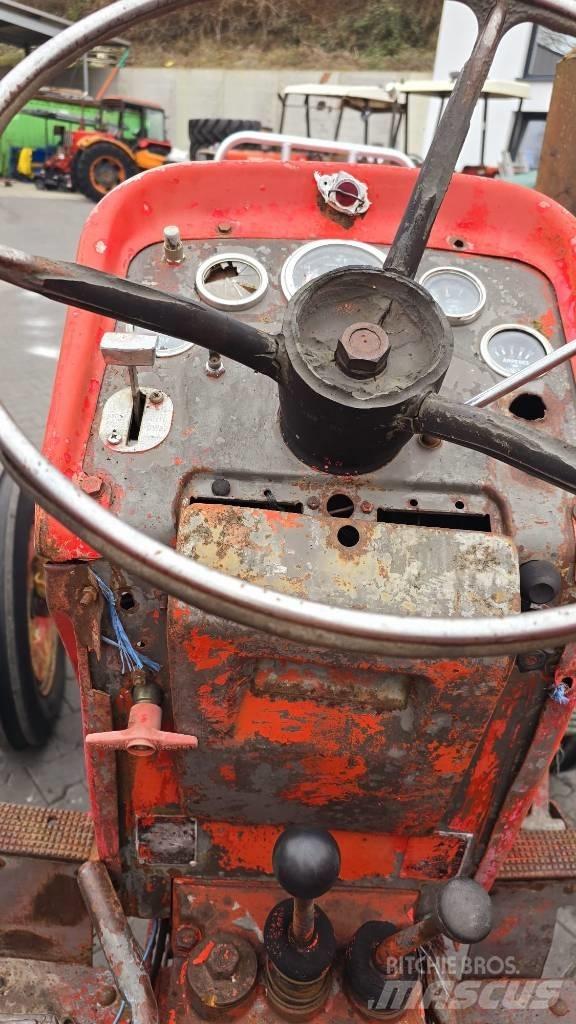 Massey Ferguson 175 Traktori