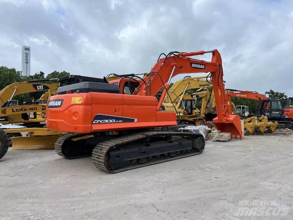 Doosan DX 300 Bageri gusjeničari